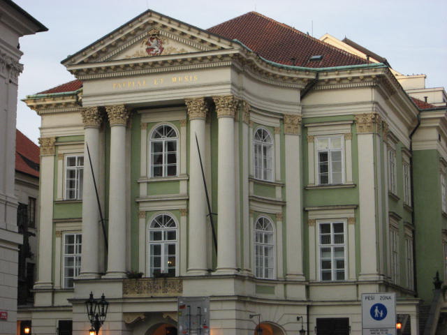 566101596_63.jpg